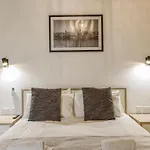 A Lovely 1br With Balcony Just Off The Coast By 360 Estates San Giuliano