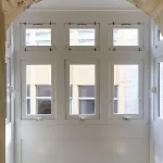 Appartamento A Lovely 1br With Balcony Just Off The Coast By 360 Estates *