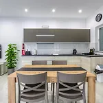 A Lovely 1br With Balcony Just Off The Coast By 360 Estates