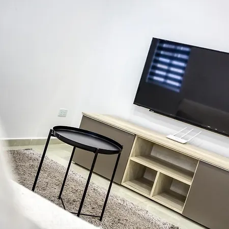 아파트 A Lovely 1br With Balcony Just Off The Coast By 360 Estates *