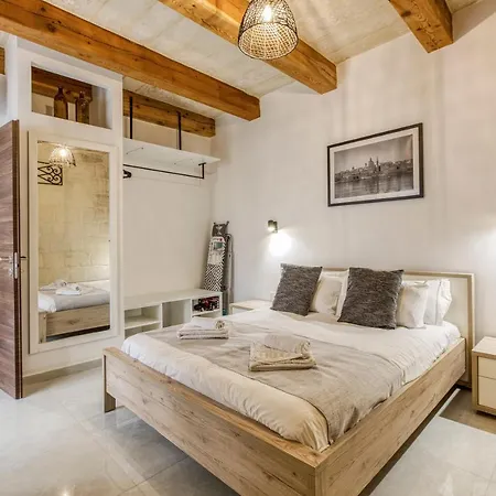 A Lovely 1br With Balcony Just Off The Coast By 360 Estates Saint Julian's
