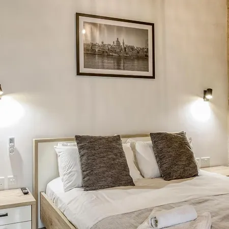 아파트 A Lovely 1br With Balcony Just Off The Coast By 360 Estates *