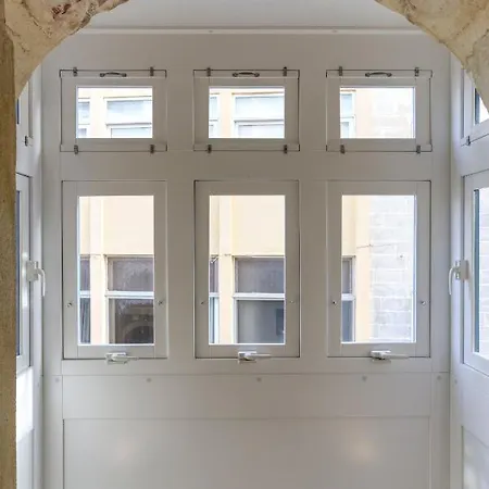 아파트 A Lovely 1br With Balcony Just Off The Coast By 360 Estates *