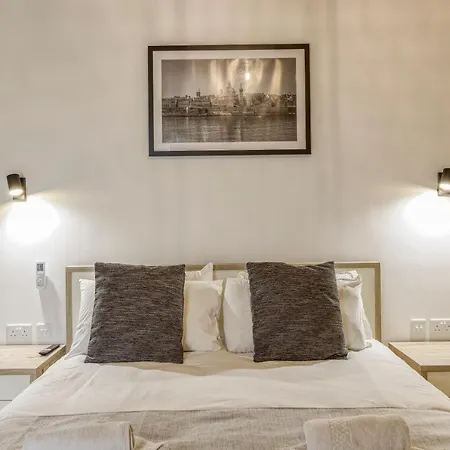 A Lovely 1br With Balcony Just Off The Coast By 360 Estates Saint Julian's